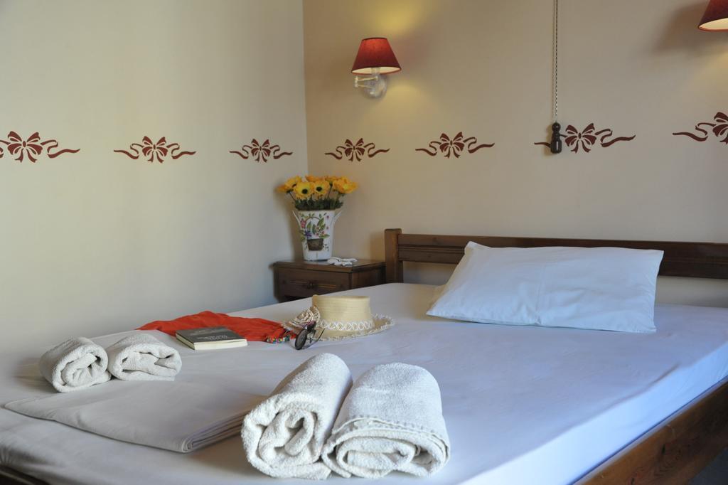Guesthouse Corali Đảo Hydra Ngoại thất bức ảnh